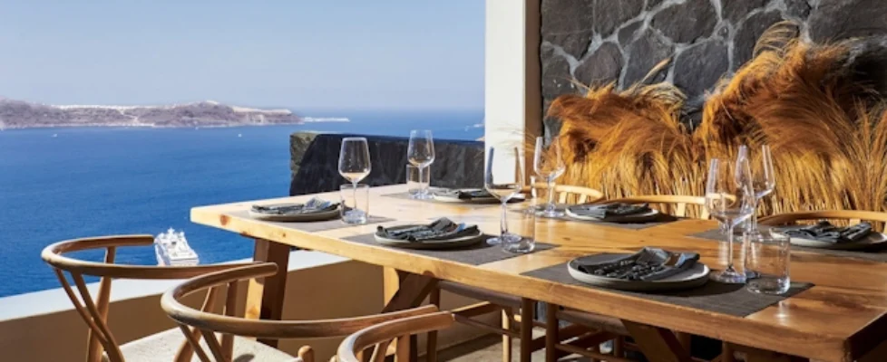 Idol Restaurant Fira Santorini